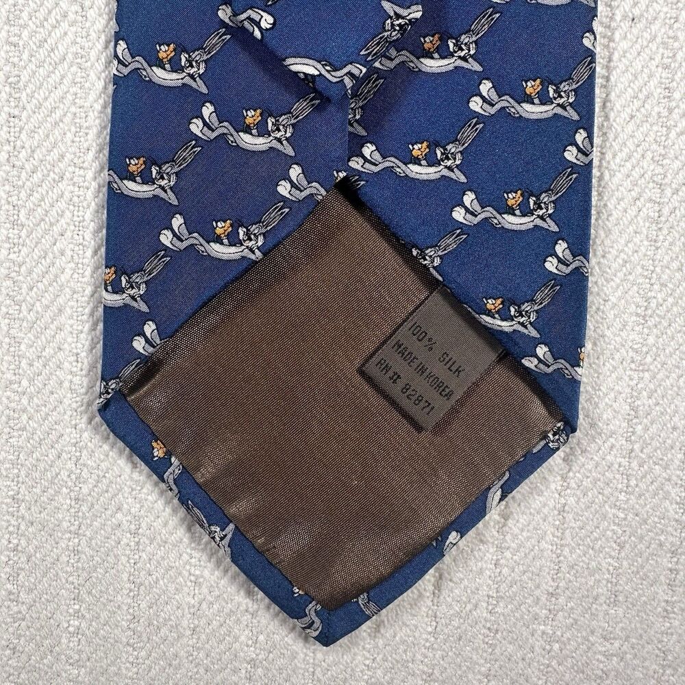 Looney Tunes Bugs Bunny Blue Novelty Neck Tie Men’s Cartoon Character Tie - Picture 6 of 9